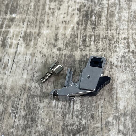 Brother XM2701 27-Stitch Home Sewing Machine Replacement Presser Foot Holder - Picture 1 of 3